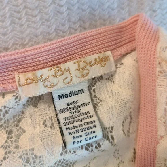 Pink Cardigan with lace accent - Picture 2 of 3